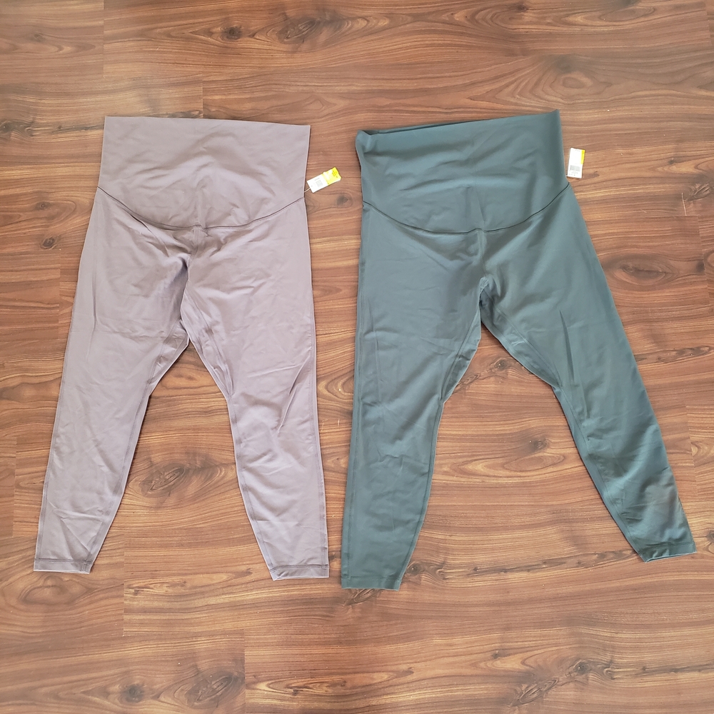 NEW Size XL Bundle! 2 Pair Of Women's Maternity Old Navy Leggings!